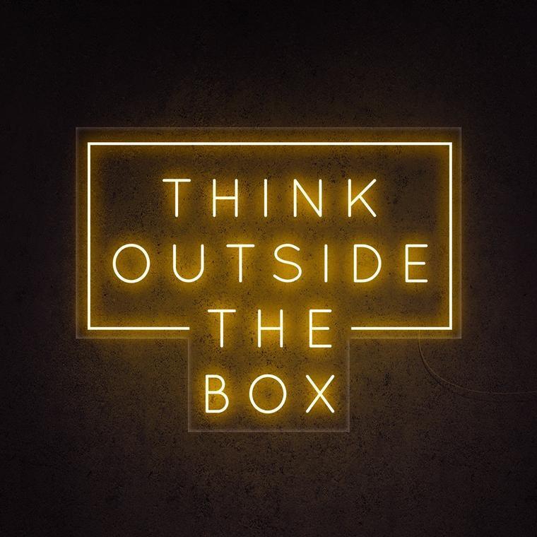 Think Outside The Box Enseigne Néon