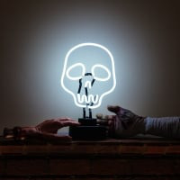 White Skull Tatoo Desktop Enseigne Néon